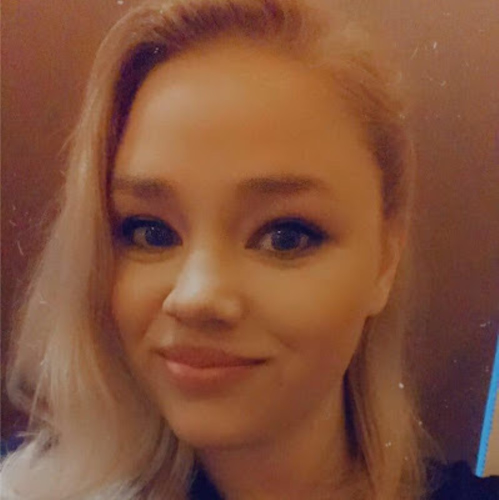 Meet your Posher, Ashley